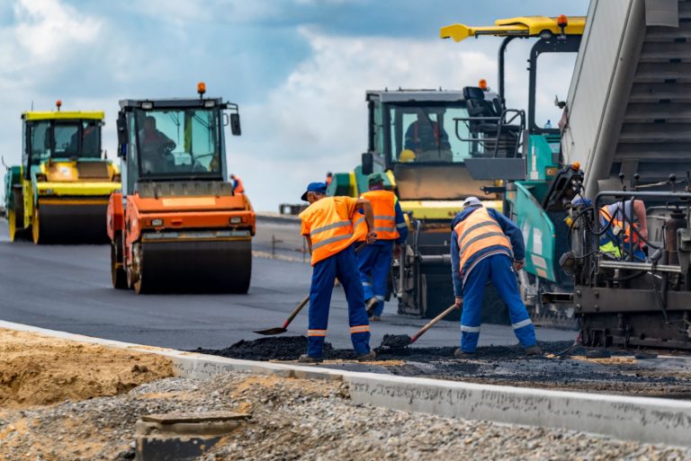 Road Construction Safety Services that Every Contractor Should Know About