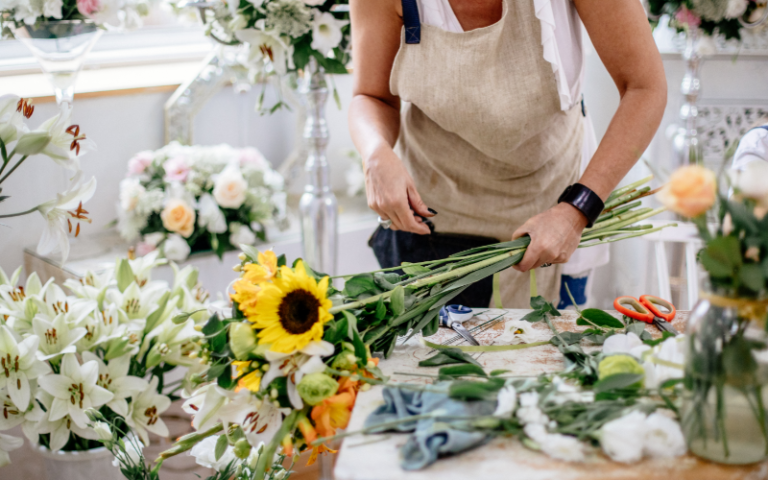 5 Tips for Exploring Floral Arrangements with a Florist in Singapore